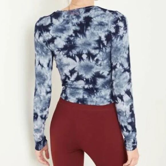 Wild Fable | Blue Tie Dye Long Sleeve Top | Small - Picture 2 of 7